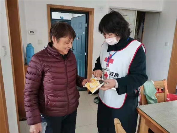 潤康苑社區(qū)開展“紅十字會關愛殘疾人”活動