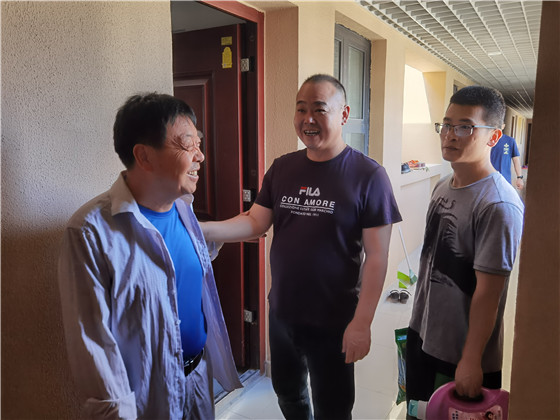 西花社區(qū)退役軍人服務(wù)站傳遞黨的問(wèn)候