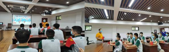 汲取奮進力量！南師附中江寧分校師生集中在殷巷社區(qū)收聽收看慶祝中國共產(chǎn)黨成立100周年大會