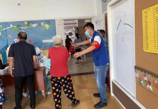 秣陵街道長(zhǎng)山社區(qū)：團(tuán)結(jié)一心，奮戰(zhàn)疫情