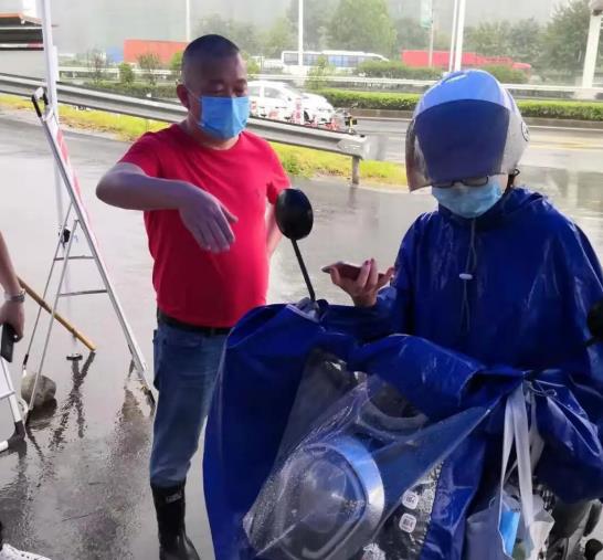 【英雄就在身邊】沒事沒事，我還能再走兩步！