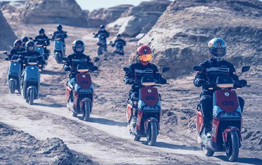 2天1夜！雅迪冠能2.0系列成功挑戰(zhàn)“火星計劃”：戈壁環(huán)境行駛134公里