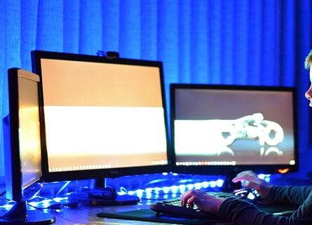 每天只能上線1小時(shí)！騰訊發(fā)布國(guó)慶未成年限玩通知